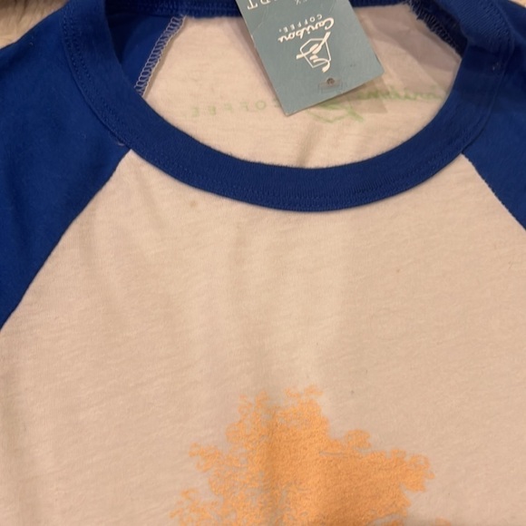 Caribou Coffee “tree” hugger baseball tee size small - Picture 9 of 9